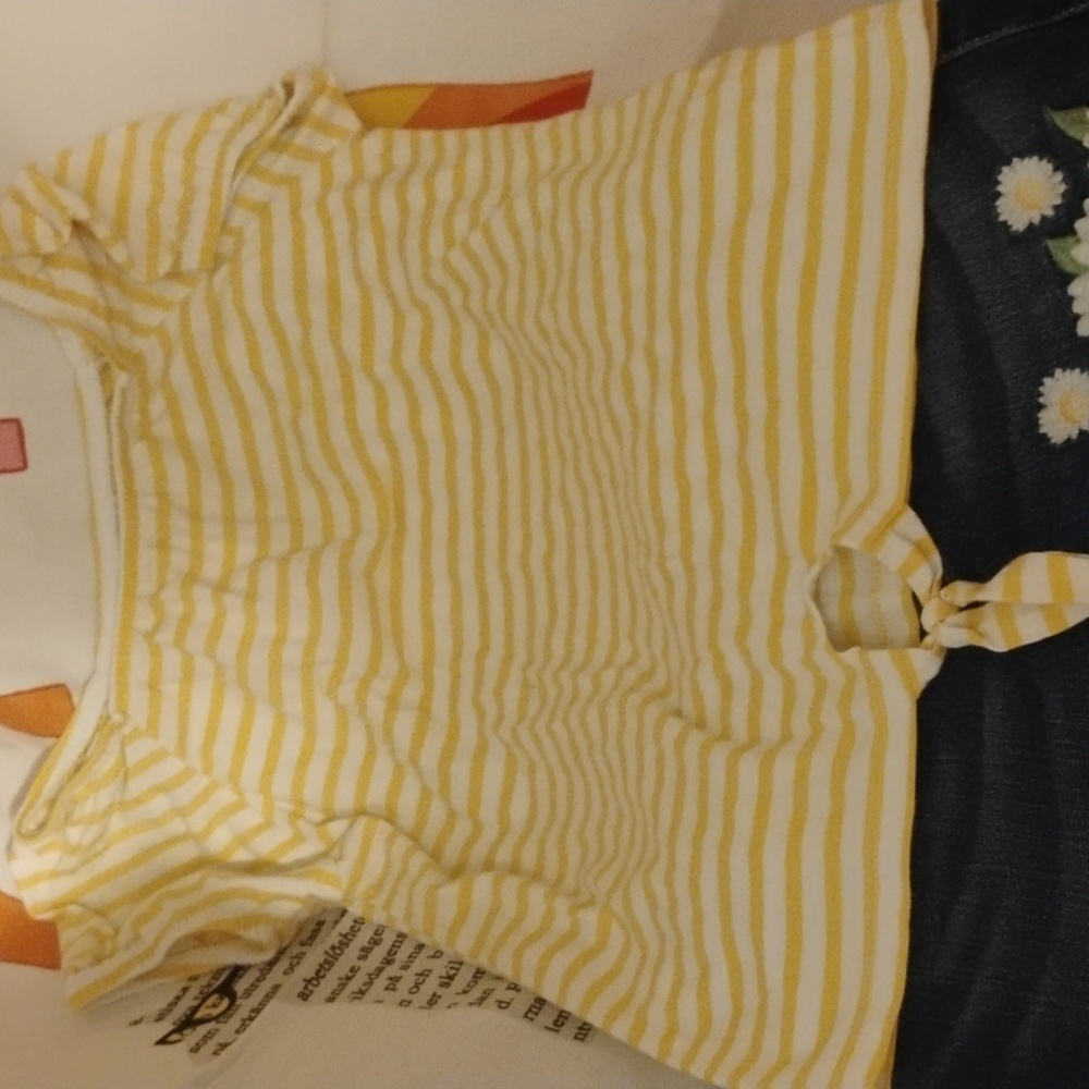Styled Jordache jean short and Place t shirt - Picture 2 of 5